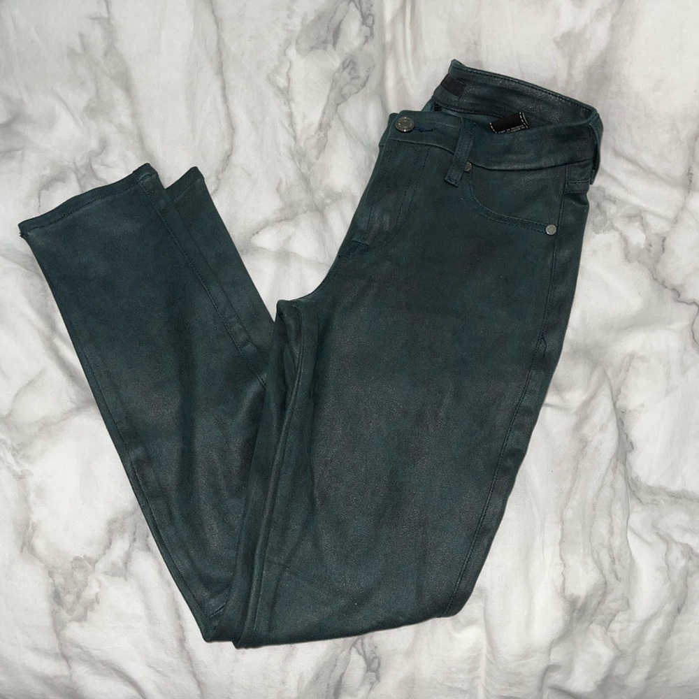 Seven 7 for all Mankind Emerald Green Jegging. Size 24. Excellent condition